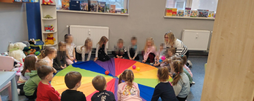 Pszczółki z wizytą w Bibliotece Miejskiej Filia nr 7