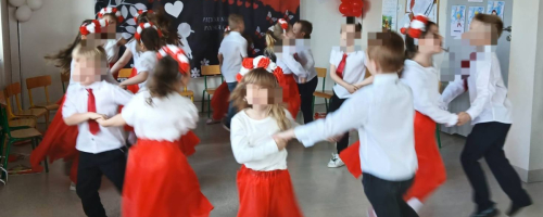 Występ Zajączków z okazji Święta Konstytucji 3 Maja